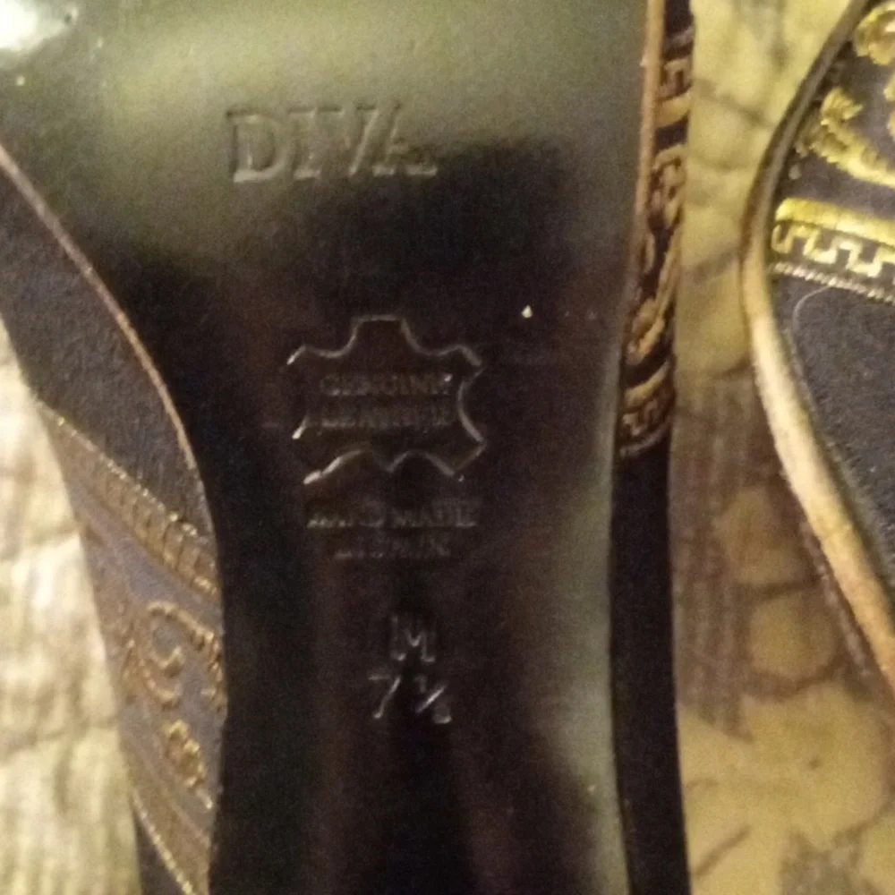 VTG Diva Nadine Levinson Heels - Picture 6 of 6